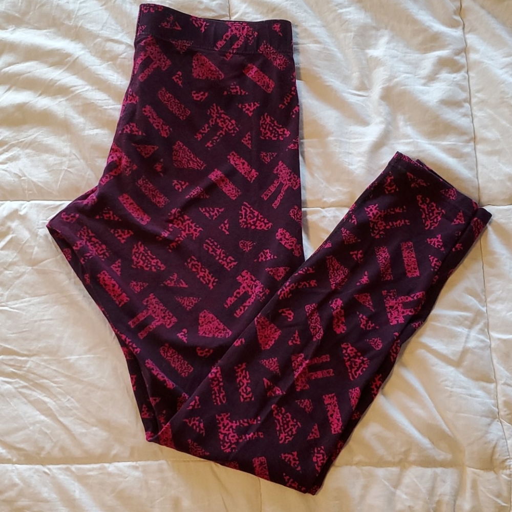 Nike Women's Club Allover Print Leggings